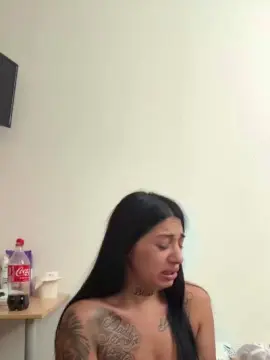 Mamadora5  live sex cam