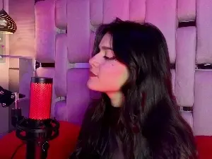 ValerieKay  live sex cam