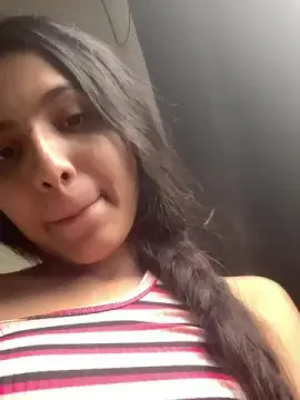 Maduu7  live sex cam