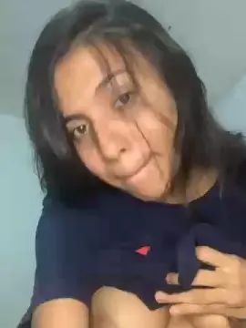Maduu7  live sex cam