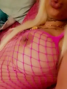 Mercedes  live sex cam