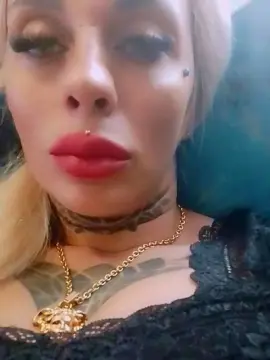Mercedes  live sex cam