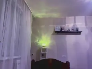 LaviniaAlpert  live sex cam