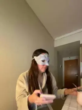 Queenyes  live sex cam