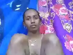 Ninie22  live sex cam