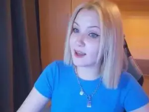 RamonaTordsen  live sex cam
