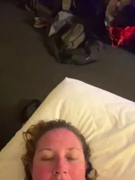 Surferchick222  live sex cam