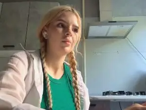 ElisaDiblase  live sex cam