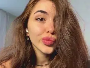 JoeyBierce  live sex cam