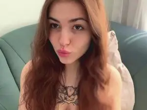JoeyBierce  live sex cam