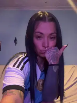 Lorut1  live sex cam