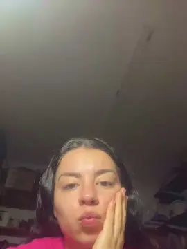 Sweetlara28  live sex cam