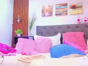 AndreaaFlow  live sex cam