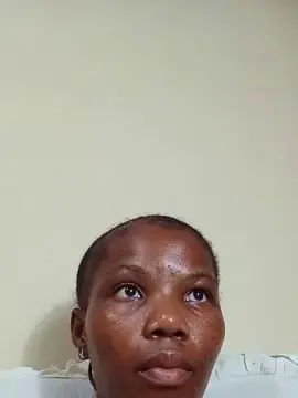 BadGirlMona  live sex cam