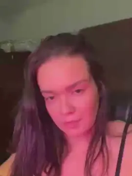 Daytaveiraa1  live sex cam