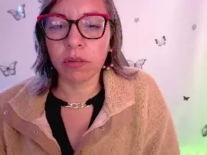 Your_hot_wolf  live sex cam