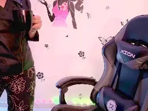 Your_hot_wolf  live sex cam