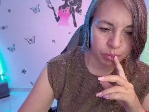 Your_hot_wolf  live sex cam