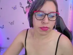Your_hot_wolf  live sex cam