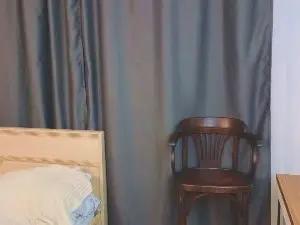 LonnaOlores  live sex cam