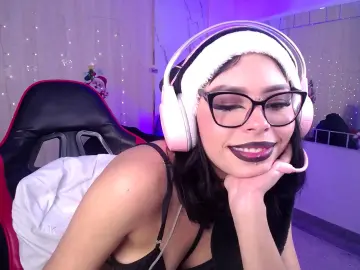 Nyveth  live sex cam