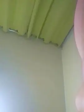 Monroe666  live sex cam