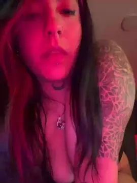 Technob1tch  live sex cam