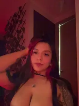 Technob1tch  live sex cam