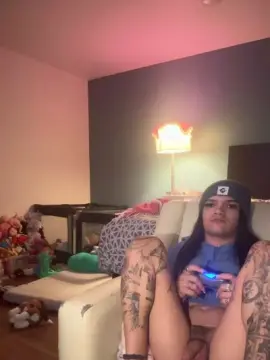 Yourfavfem  live sex cam