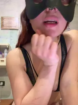 Yumeko2001  live sex cam