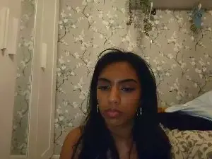 Cutiepatootie69  live sex cam