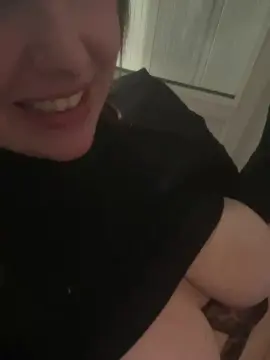 Marinechaudasse  live sex cam