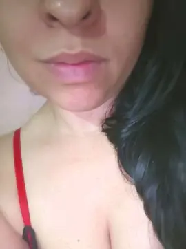 Luane  live sex cam