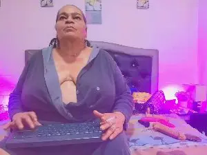 VickyBoobss  live sex cam