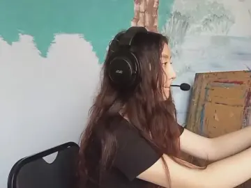 JanaeEngesser  live sex cam