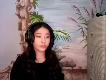 JanaeEngesser  live sex cam