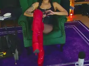 MissSwan777  live sex cam