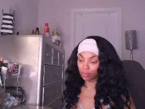 Butterflybootyy  live sex cam