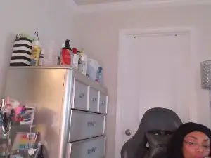 Butterflybootyy  live sex cam