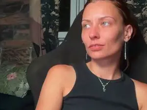 Karoline121  live sex cam
