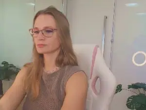 Milf_Tea  live sex cam