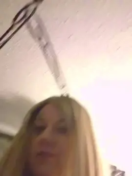 Startavia42  live sex cam