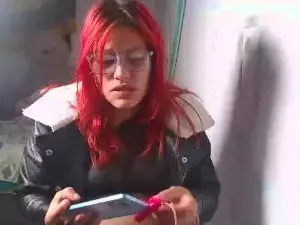 Amber_squirts  live sex cam
