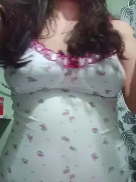 Luneysalvaje  live sex cam