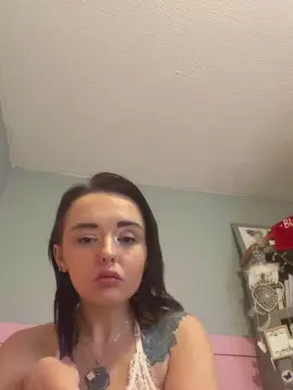 NiccyCherry  live sex cam