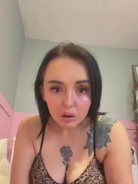NiccyCherry  live sex cam