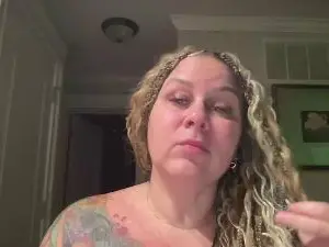 RealHomewrecker  live sex cam