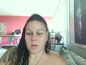 RealHomewrecker  live sex cam