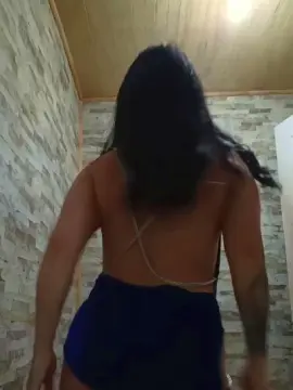 Annmu_xxx  live sex cam