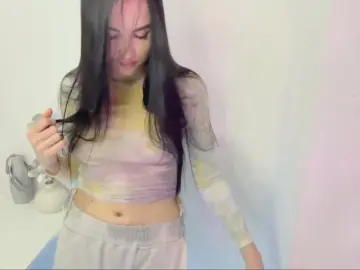 AleaseDecuir  live sex cam